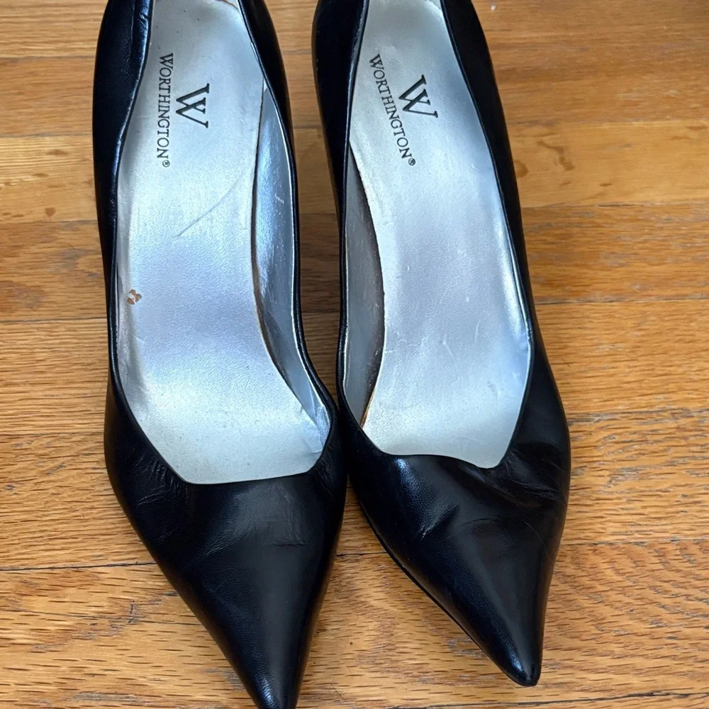 Vintage Women's Black Leather Heels - Picture 4 of 4